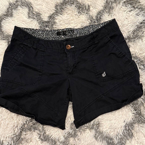Volcom Women's Shorts - Picture 1 of 2
